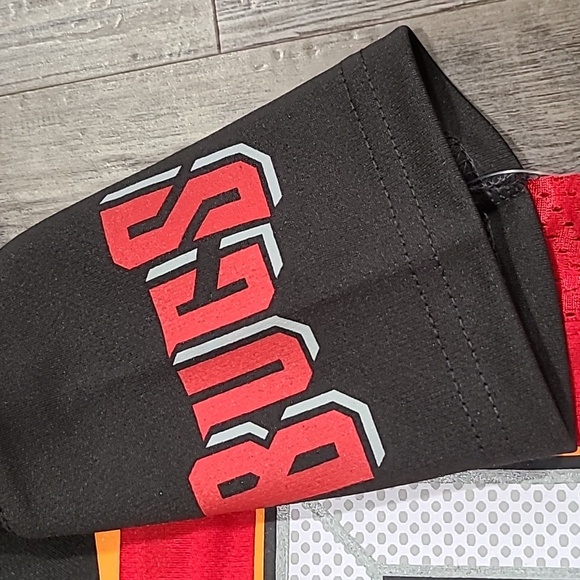 NFL Tampa Bay Buccaneers Jersey - Picture 4 of 6